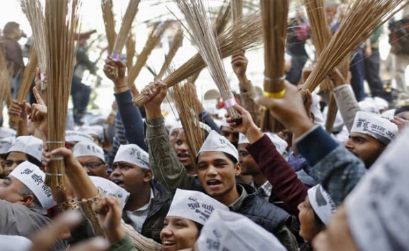 Aam admi party protest in favor of Dam-affected people in bhopal