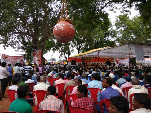 Congress attacks, boils for sin