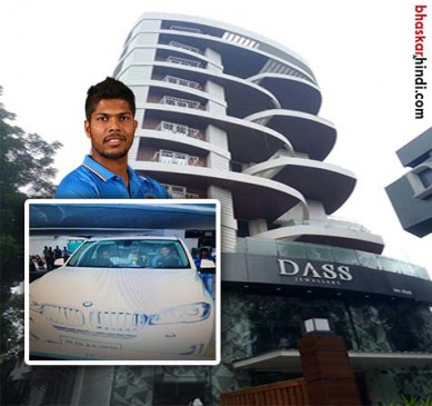 Cricketer steal Umesh Yadavs house, file case