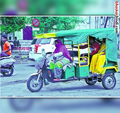 E-rickshaw command in women hand in Nagpur