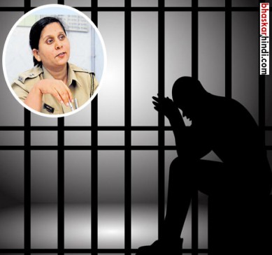 Jail inspector general swati sathe of bhaykhala mumbai
