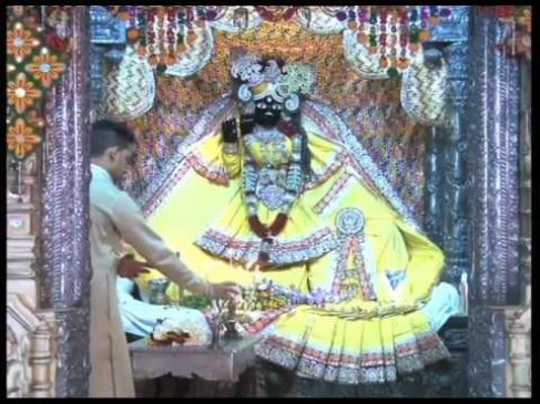 Live aarti darshan of vrindavan baanke bihari