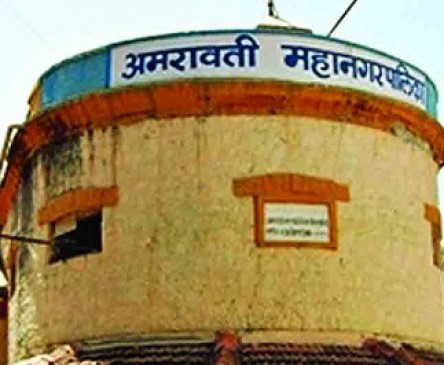 MLA Ravi Rana registers case of Manpa officer
