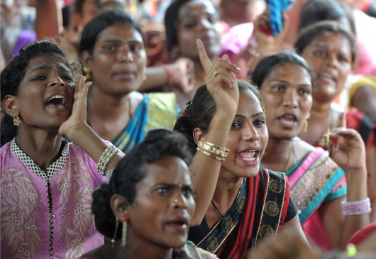 Molestation with transgender by Mumbai police man