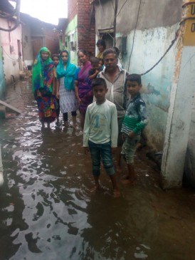 Rain water from the pond in the houses, does not reach the municipal corporation