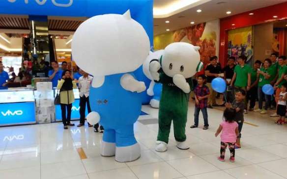 Oppo, Vivo send Chinese expats home on low sales, high hostility