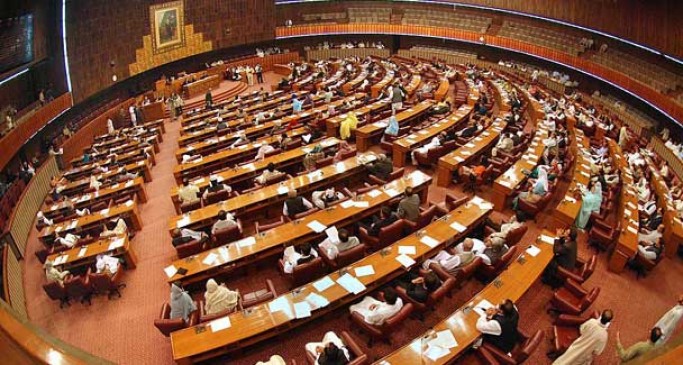 Pak grants nationality to 298 Indians in 5 years ministry