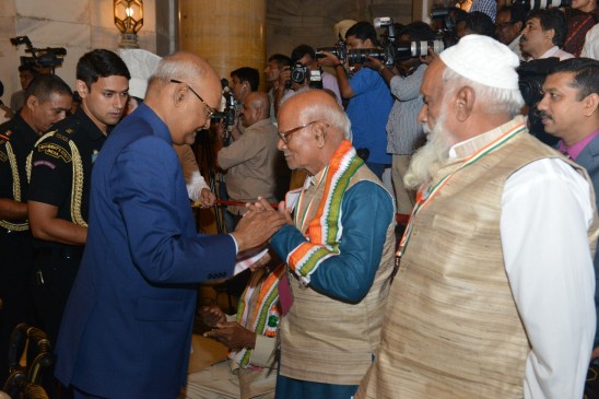 President Kovind did the honor of freedom fighter Rajbahadur Singh