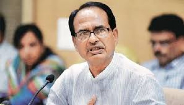 Shivraj Sarkar, surrounded by issues like sinking, buying onions