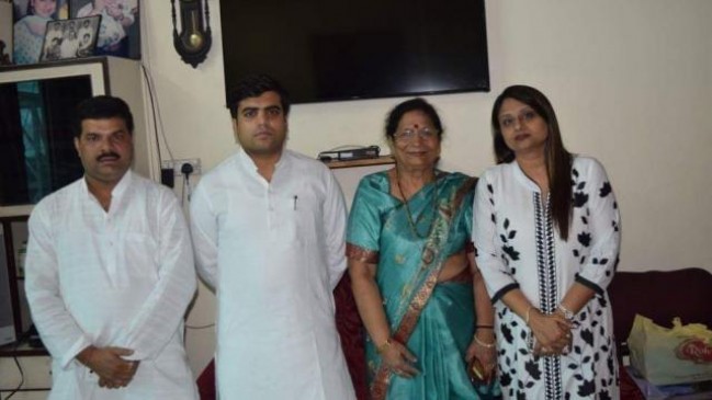 SPs MLC Sarojini Agarwal resigns after joining BJP