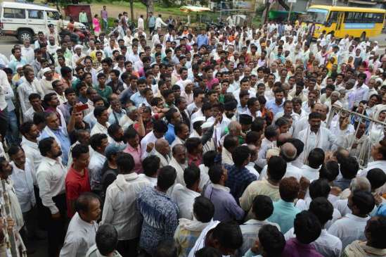 farmer protest against mp government