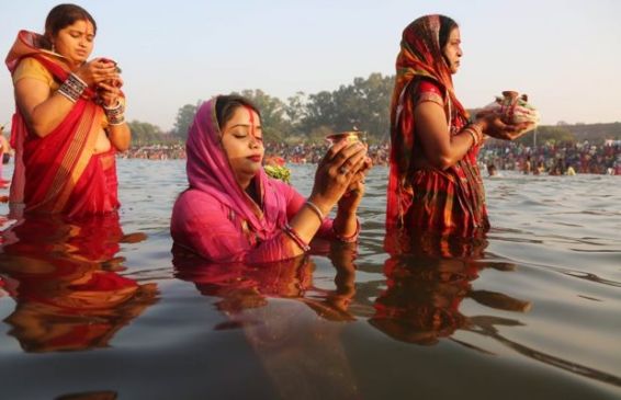 Chhath Puja 2017: Importance History and Significance with sun