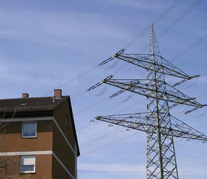 danger of high voltage electricity line on 546 buildings in Nagpur