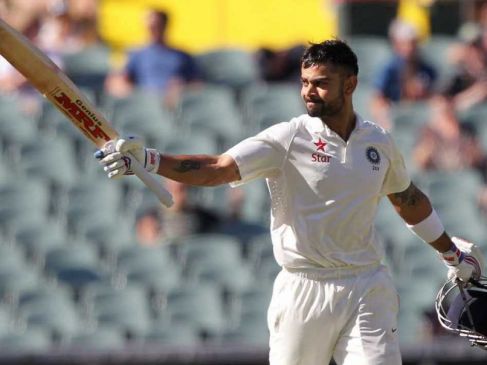 Dead body of father was at home and Virat kohli was playing the match