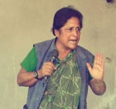 नावलेकर को संघ की ड्रेस में दिखाने वाली परुलेकर को दो साल की जेल 