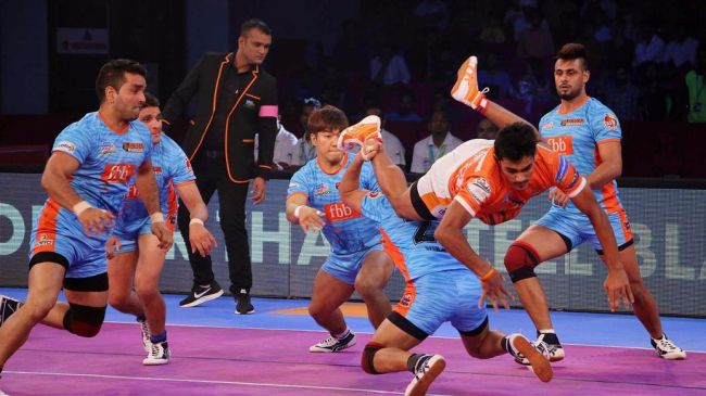 Gujarat Fortunegiants beat Jaipur Pink Panthers in Pro Kabaddi League
