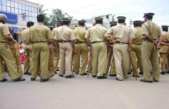 20 cops fainted after passing out parade in kerala