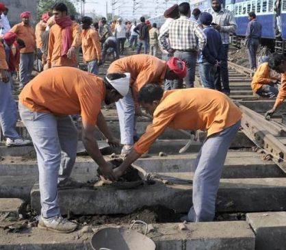 block of 13 days due to repairs Bilaspur- Raigad railway track