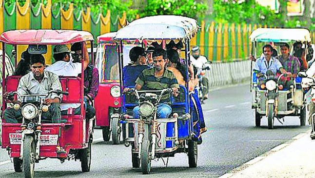 Bombay High Court rejected e-rickshaw owners association PIL