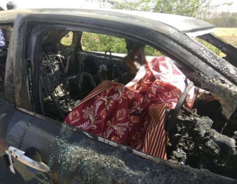 child was playing with matchbox in a closed car,5 year old died