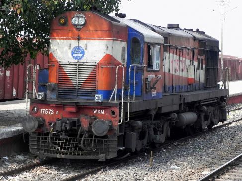 engine run on tracks 13 km without driver