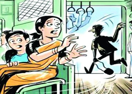 10 lakhs stolen in Muzaffarpur-Valsad Express