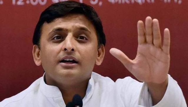Akhilesh Yadav tweet Yogi Government Over Sweater Distribution In Schools