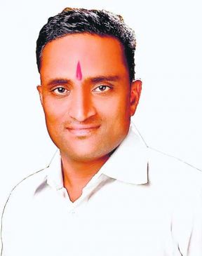 Dispute between MLA Bacchu kanddu and MNS