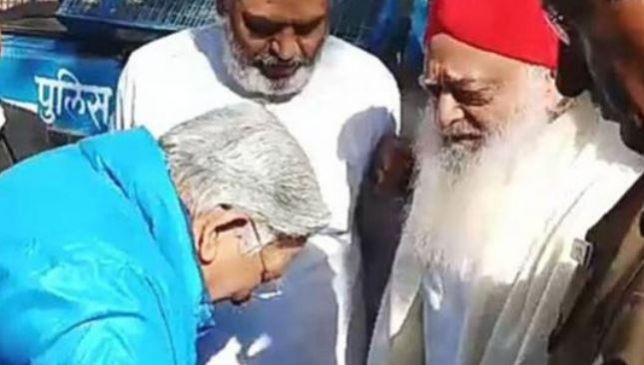 Former Chief Justice of HC sundar nath also a devotee of Aasaram