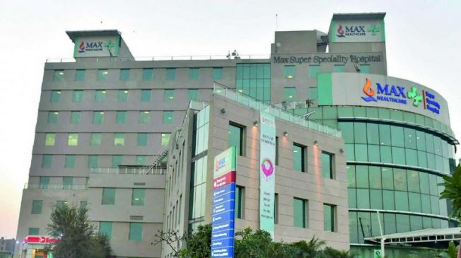 Fresh trouble for Max Hospital, 9 doctors served notice by the Delhi Medical Council