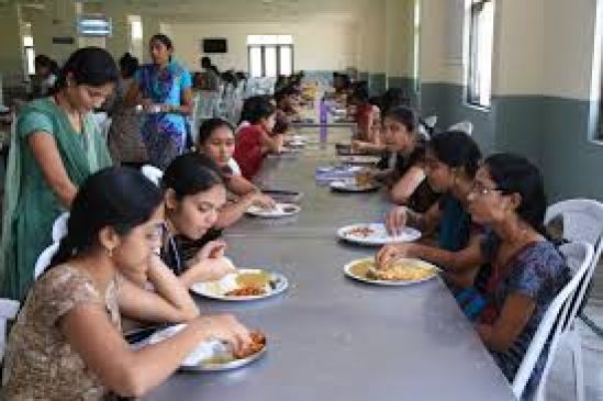 Girls students of hostel refused to eat mess meal