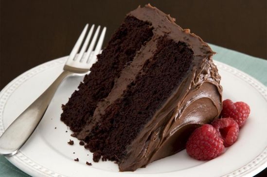घर पर ही बनाएं न्यू ईयर ईव के लिए कुकर एगलेस चॉकलेट केक 