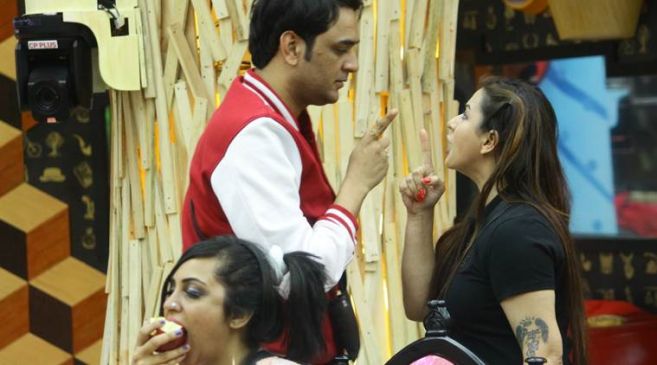 Bigg Boss 11 की 5 सबसे बड़ी controversies, ऐसे कंटेस्टेंट ने की हदें पार