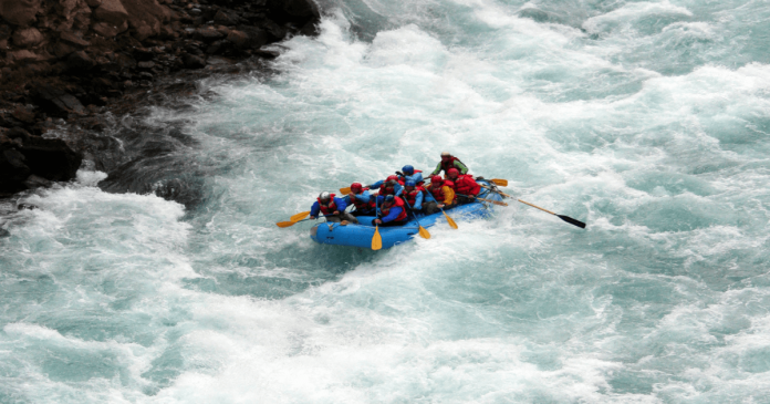 750 km sailing on the Narmada flowing stream by indian army
