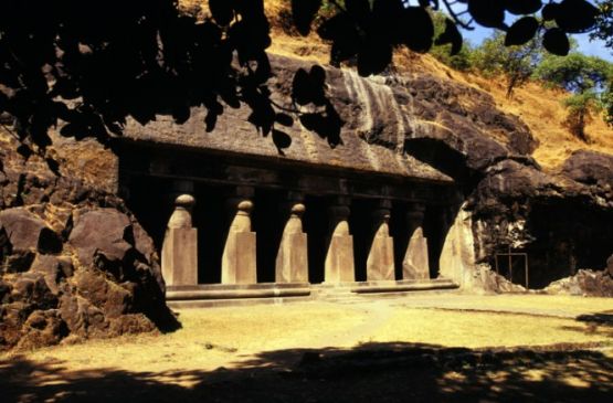 Elephanta Festival was organized on Elephanta Island after 6 years