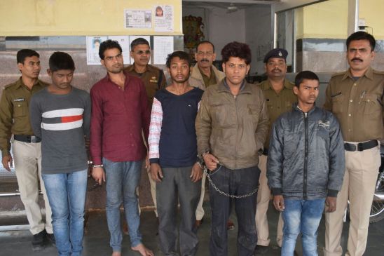 GRP police arrested 3 mobile thief, 3 cases opened