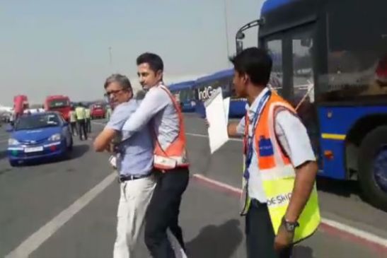 parliamentry commitee issues on indigo airlines bad behavior