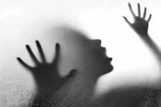 police arrested a father in case of molestation with own daughter police arrested a father in case of molestation with own daughter