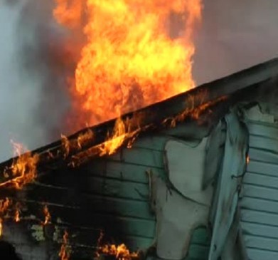 fire in clothes warehouse in Mohan Nagar, Chhindwara
