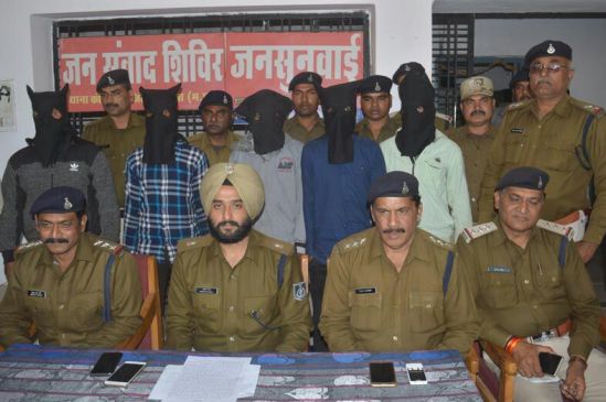 Five accused arrested who are plaining to loot petrol pump