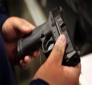 five year old child died during playing with pistol in Shadol