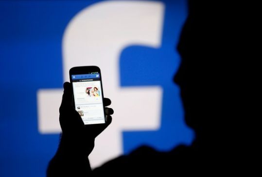 Fraud and loot with facebook friend in mumbai maharashtra