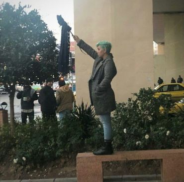 Iran arrests 29 women for not wearing hijab in protests