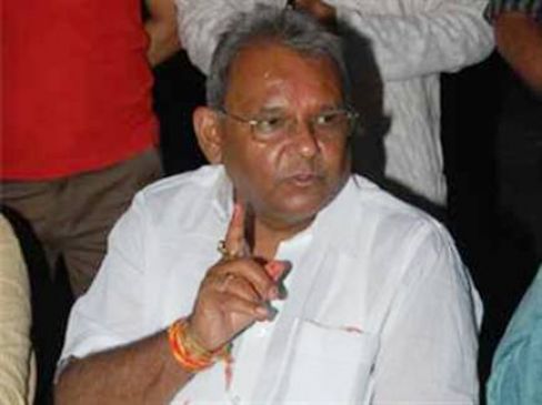 MP :  सांसद अनूप मिश्रा बोले- गोलियां चलाओ, डंडे चलाओ