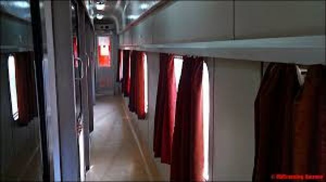 mumbai-delhi Rajdhani Express renovated again for good services