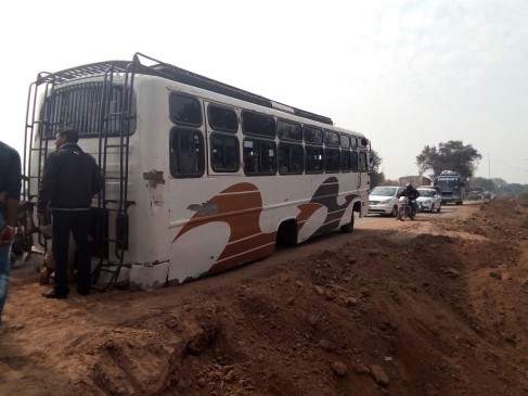 Passenger bus accident in satna district, all people saved