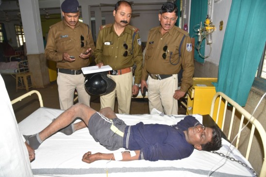 Thief trapped in iron rod of hardware shop, police arrested