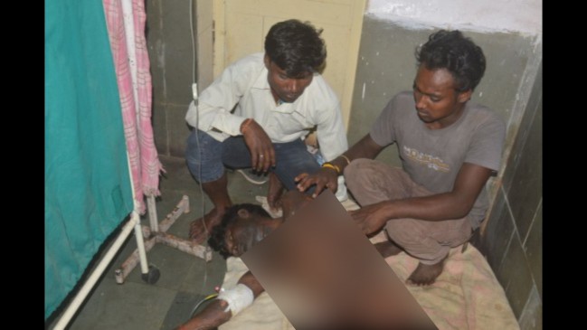 Due to ground dispute, the youth was called home and burnt alive, the situation was serious
