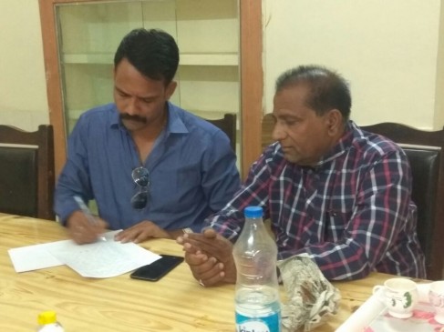 Inspector of fisheries department arrested during taking bribe in seoni