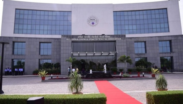 job of 800 professors in danger due to the AICTE decision in nagpur
